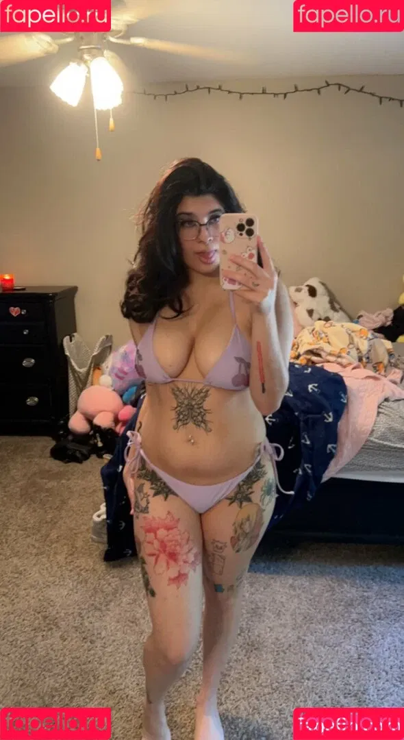 IiIjiggles Onlyfans Photo Gallery 