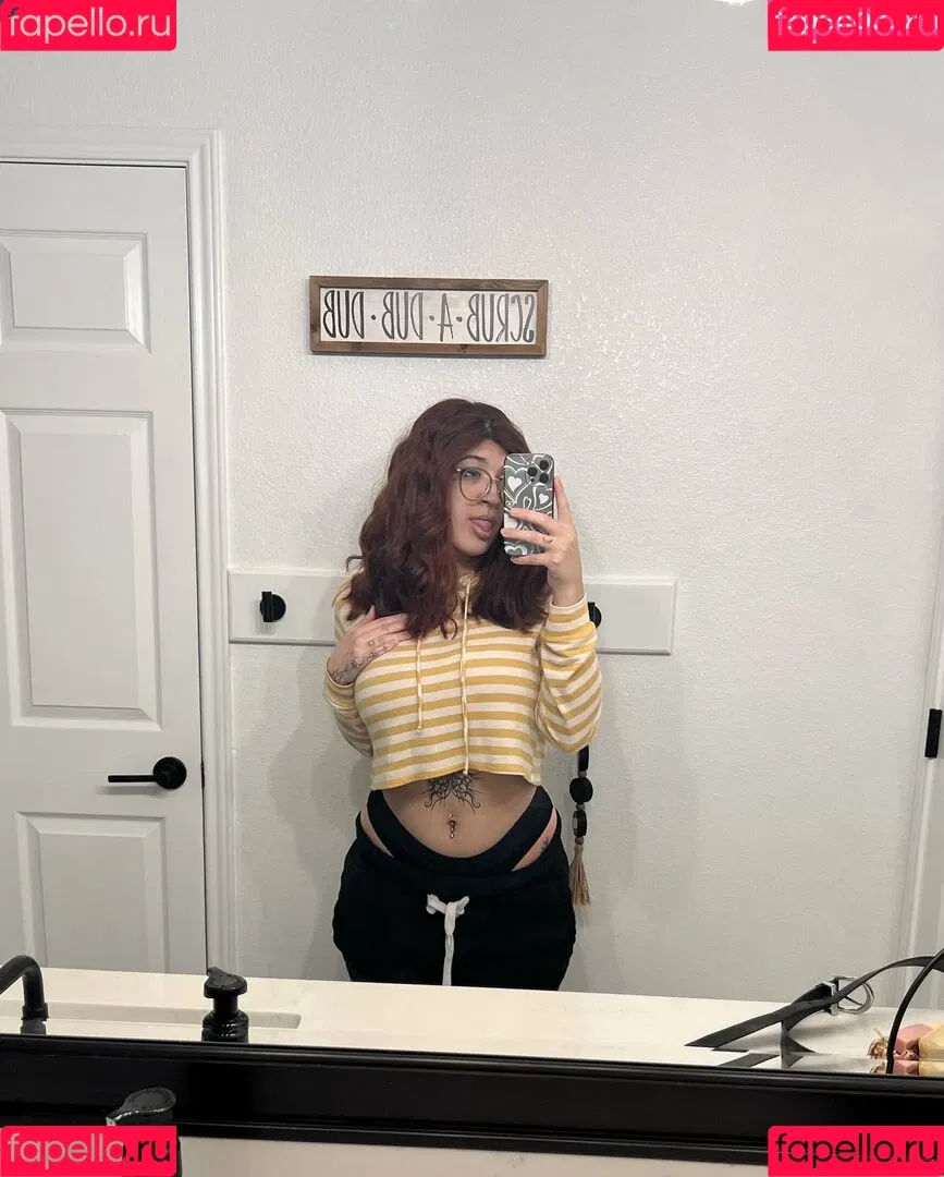 IiIjiggles Onlyfans Photo Gallery 