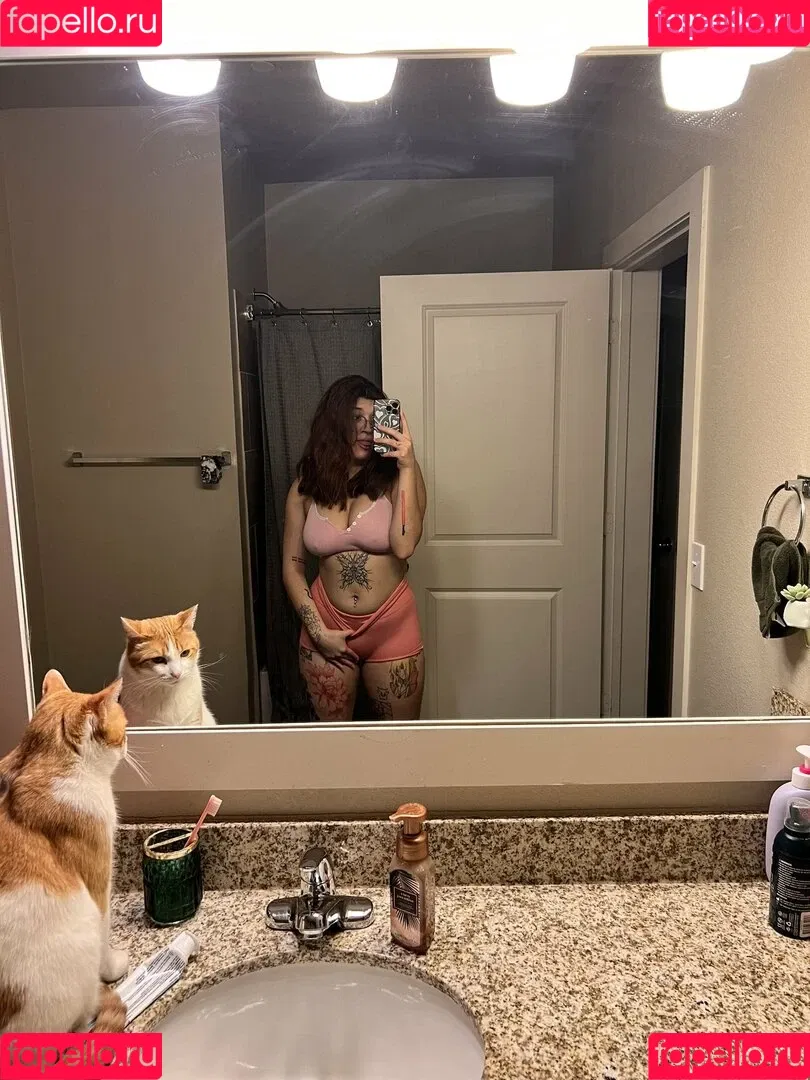 IiIjiggles Onlyfans Photo Gallery 