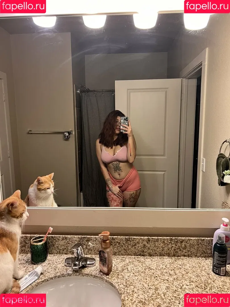 IiIjiggles Onlyfans Photo Gallery 