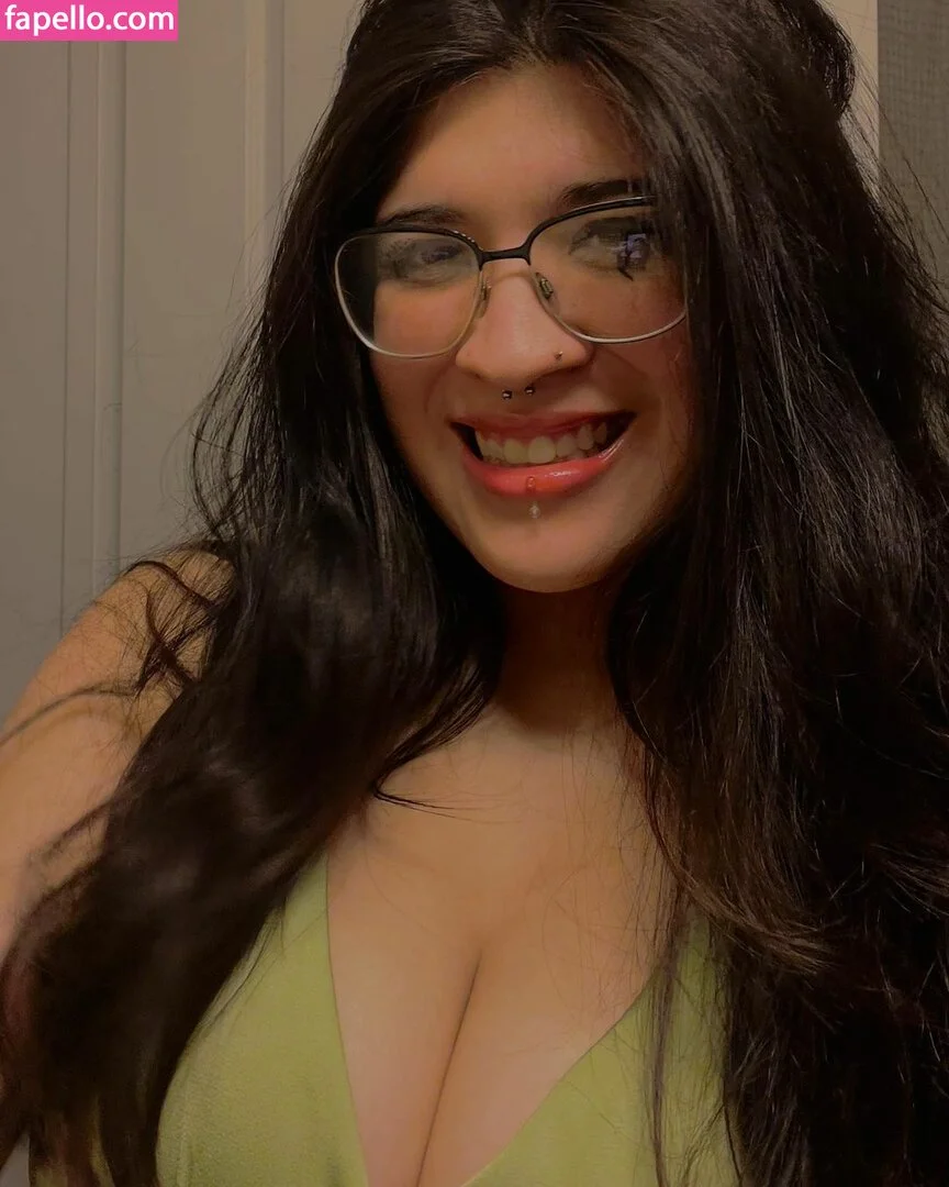 IiIjiggles Onlyfans Photo Gallery 