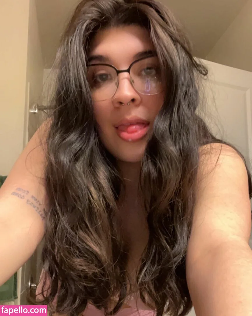 IiIjiggles Onlyfans Photo Gallery 