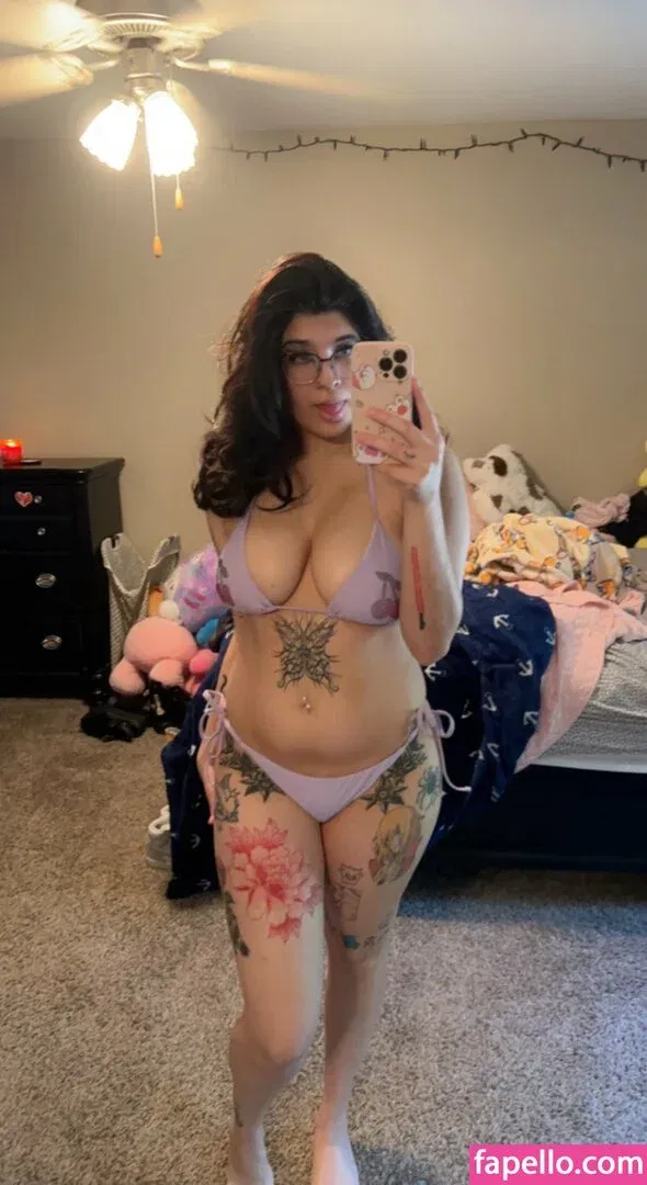 IiIjiggles Onlyfans Photo Gallery 