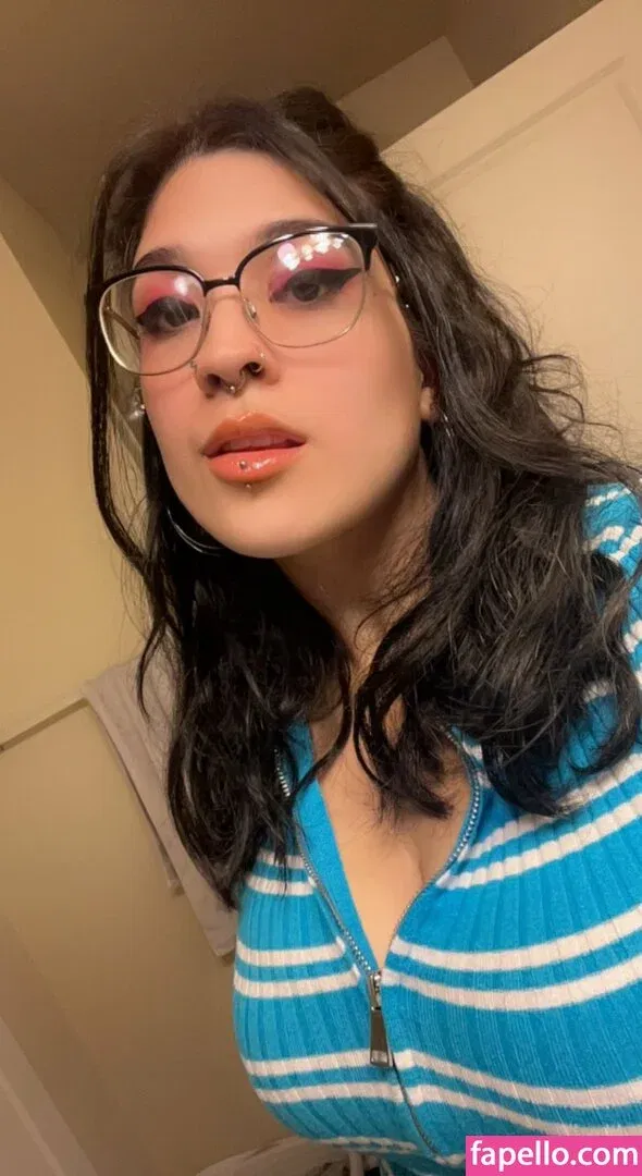 IiIjiggles Onlyfans Photo Gallery 