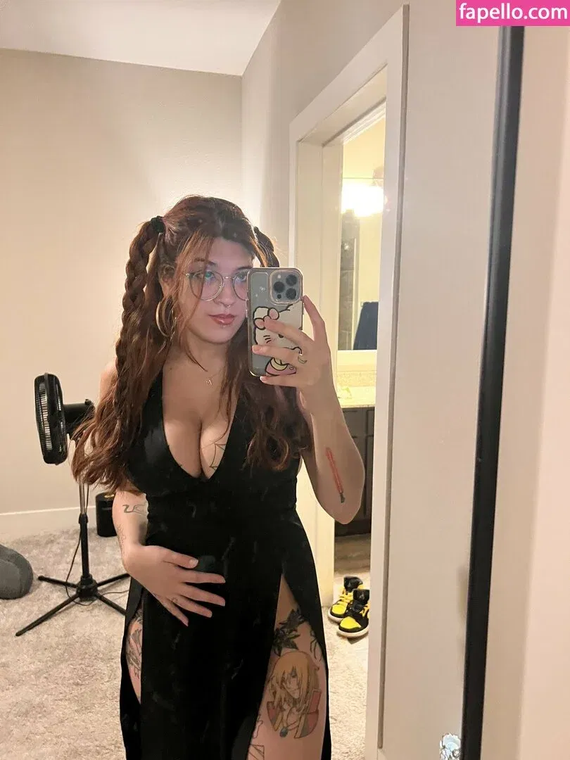 IiIjiggles Onlyfans Photo Gallery 