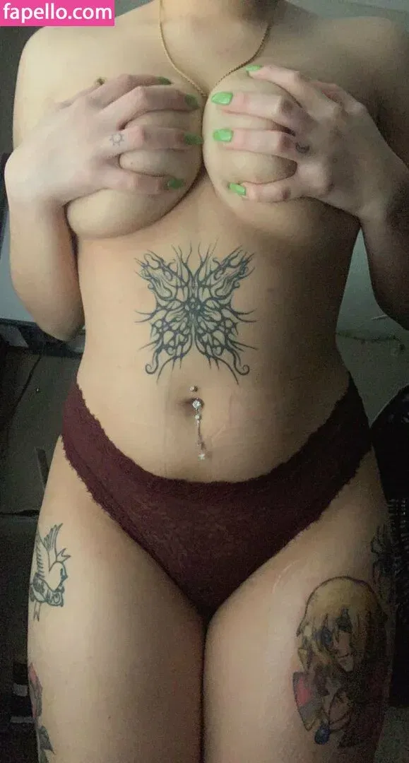 IiIjiggles Onlyfans Photo Gallery 