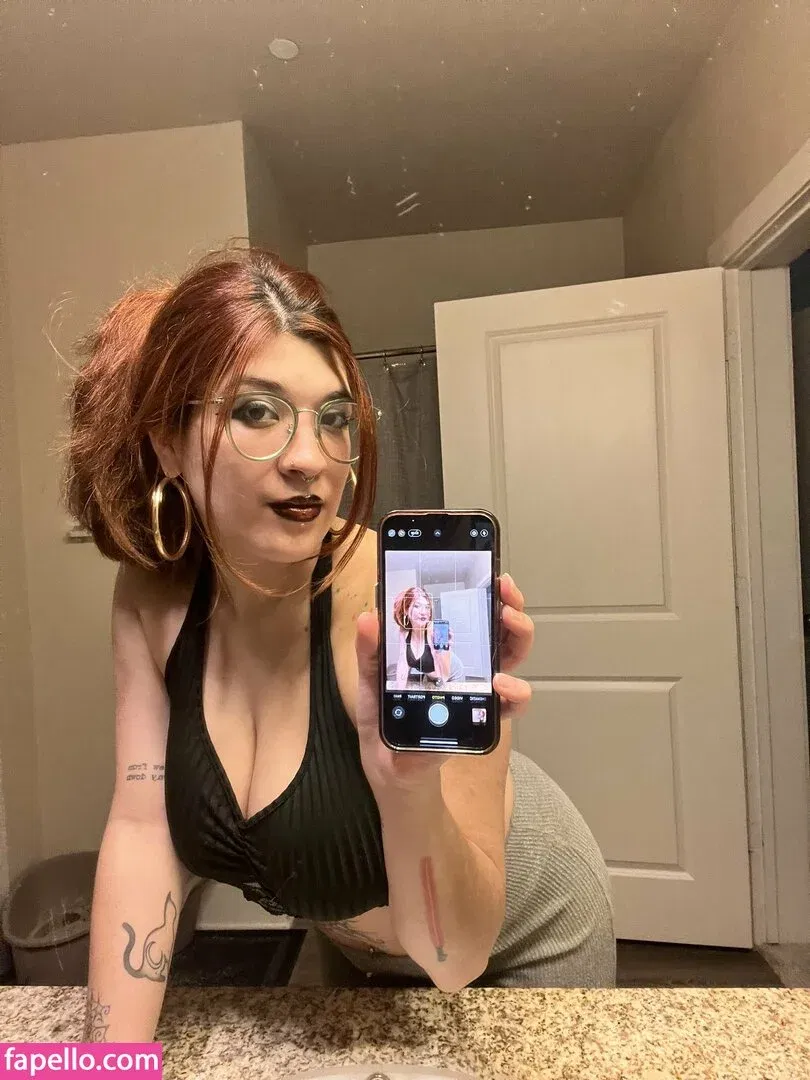 IiIjiggles Onlyfans Photo Gallery 