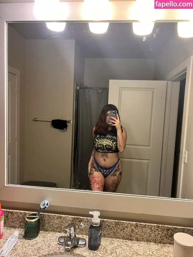 IiIjiggles Onlyfans Photo Gallery 