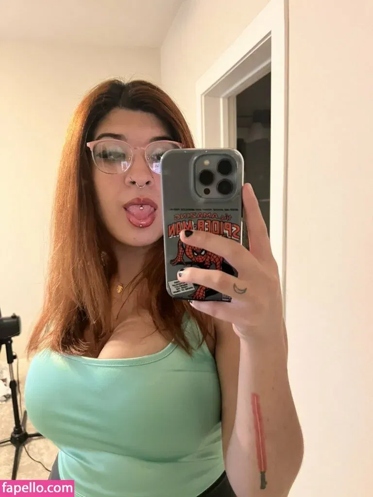 IiIjiggles Onlyfans Photo Gallery 