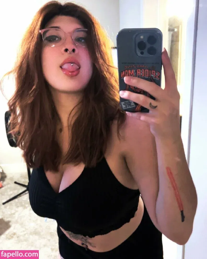 IiIjiggles Onlyfans Photo Gallery 