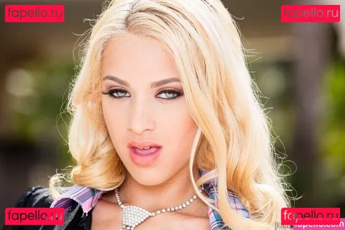 Uma Jolie Onlyfans Photo Gallery 