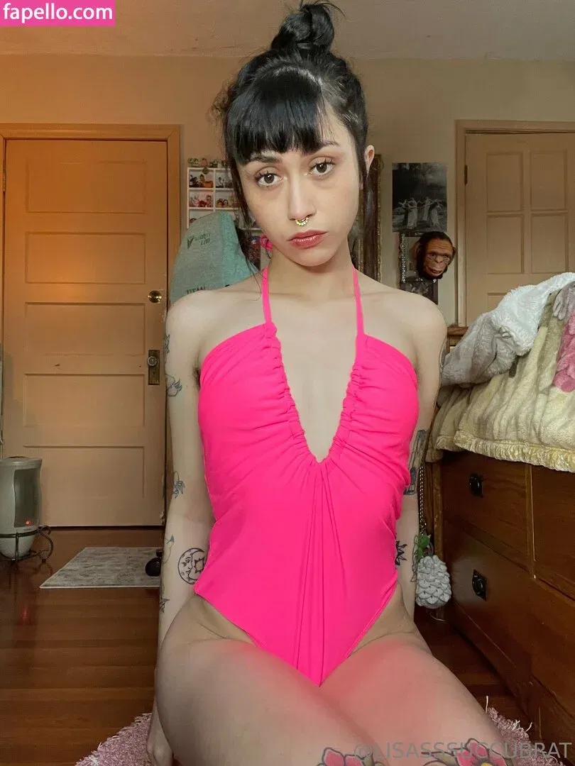 lisathesuccubrat Onlyfans Photo Gallery 