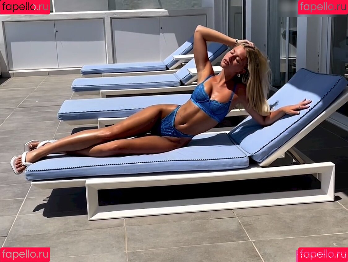 Lleona Bauer Onlyfans Photo Gallery 