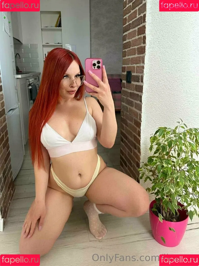 lina.ua Onlyfans Photo Gallery 