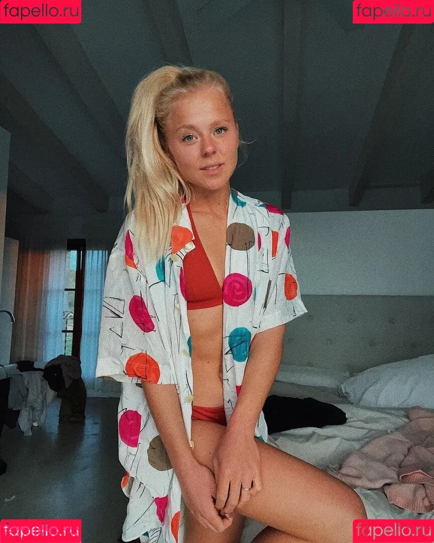Maren Schiller Onlyfans Photo Gallery 