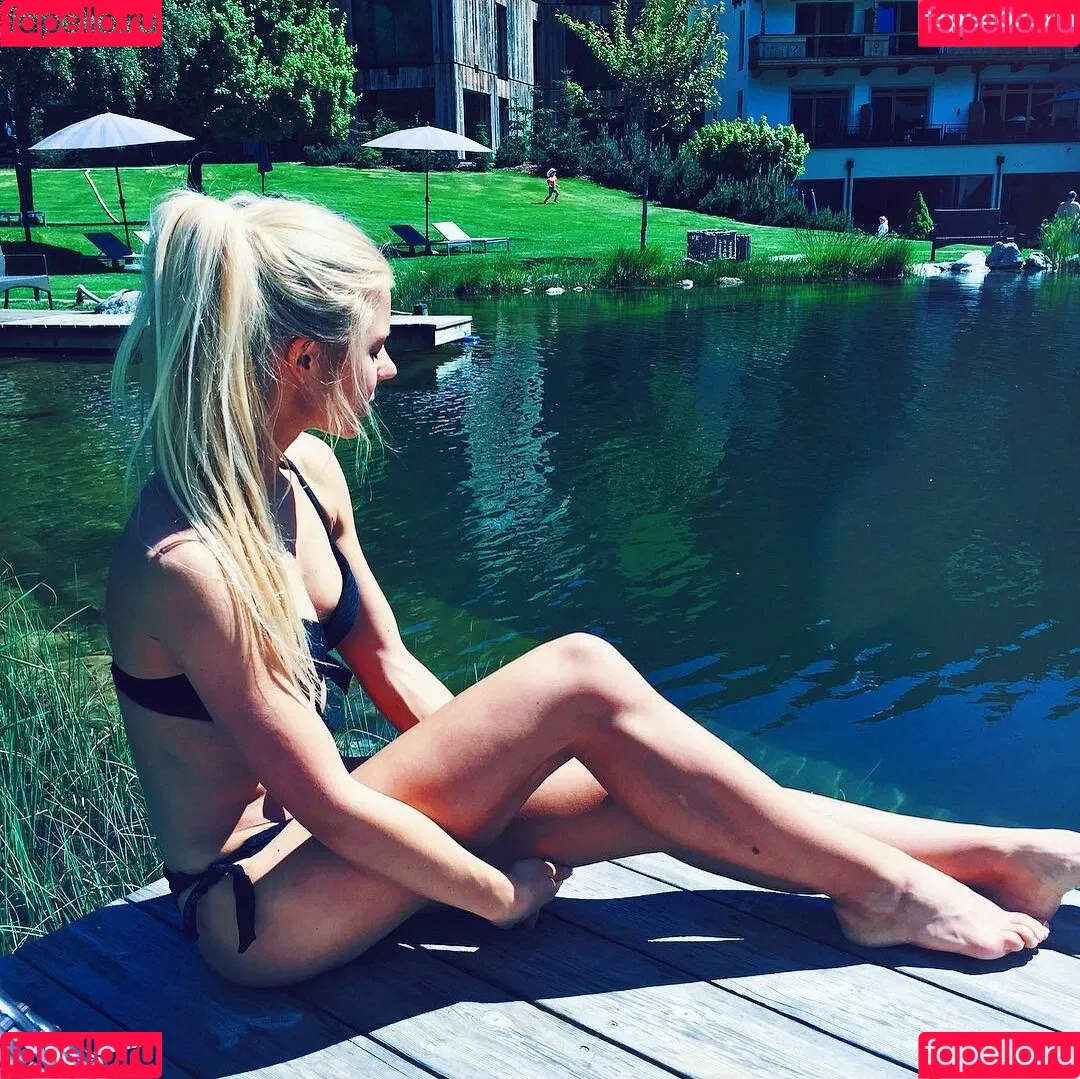 Maren Schiller Onlyfans Photo Gallery 