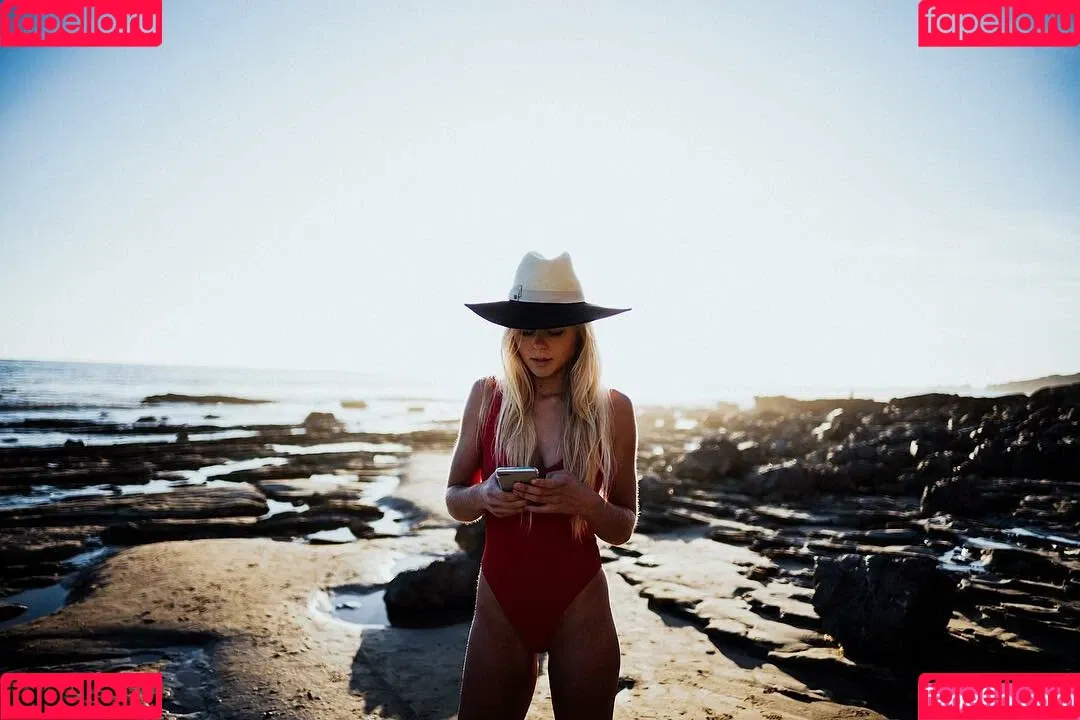 Maren Schiller Onlyfans Photo Gallery 