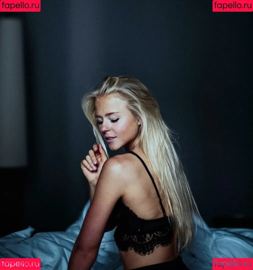 Maren Schiller Onlyfans Photo Gallery 