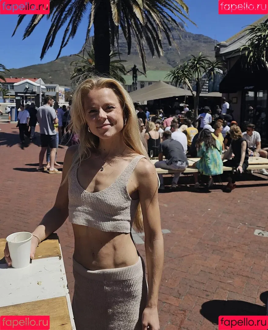 Maren Schiller Onlyfans Photo Gallery 