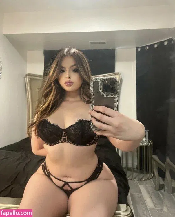 islarae17 Onlyfans Photo Gallery 