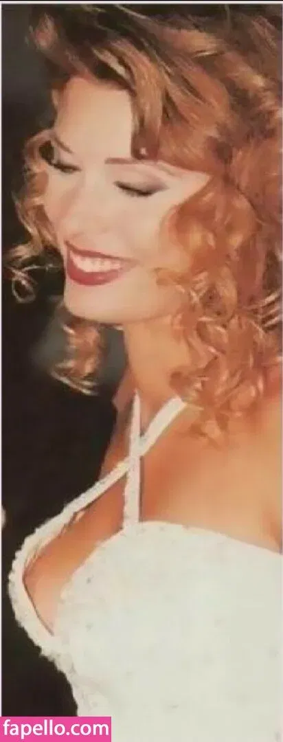 Eleni Menegaki Onlyfans Photo Gallery 