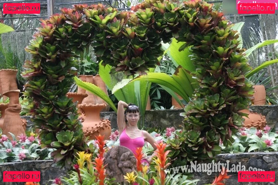 Naughty Lada Onlyfans Photo Gallery 