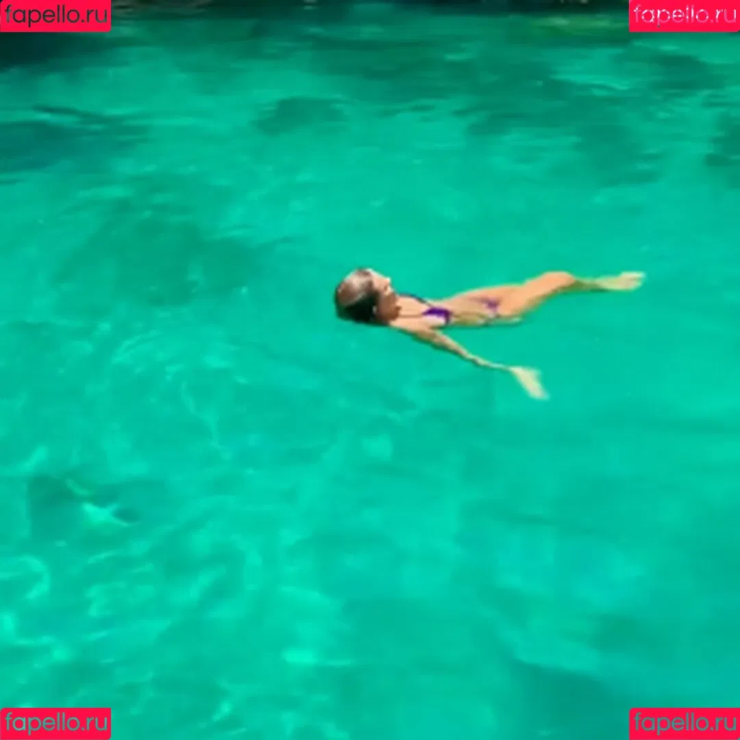 Carol Bresolin Onlyfans Photo Gallery 