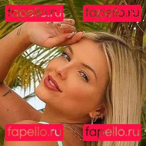 Carol Bresolin Onlyfans Photo Gallery 