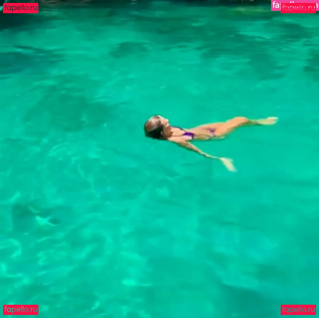 Carol Bresolin Onlyfans Photo Gallery 