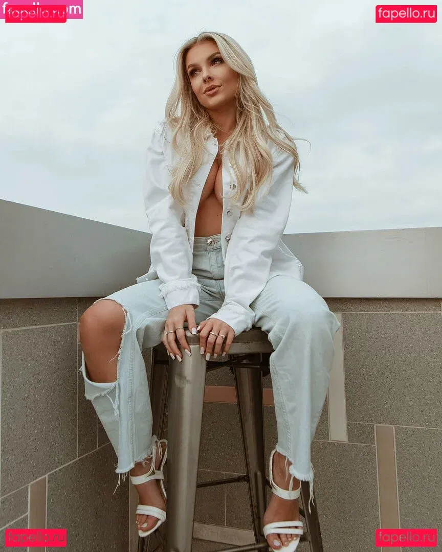 Carol Bresolin Onlyfans Photo Gallery 