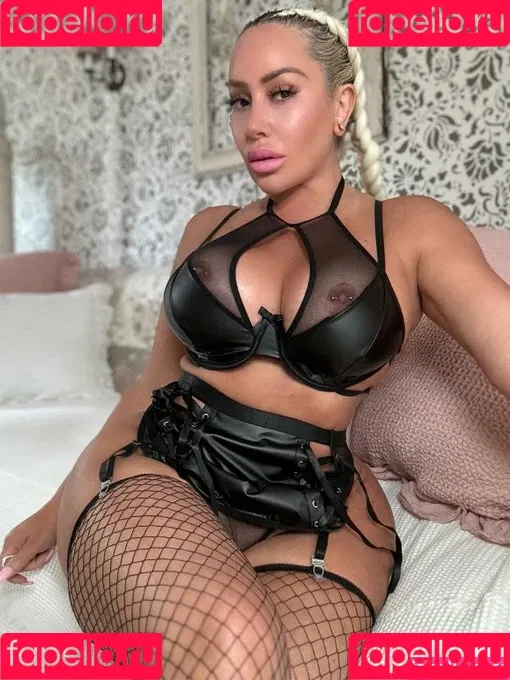 Uptown Jenny Onlyfans Photo Gallery 