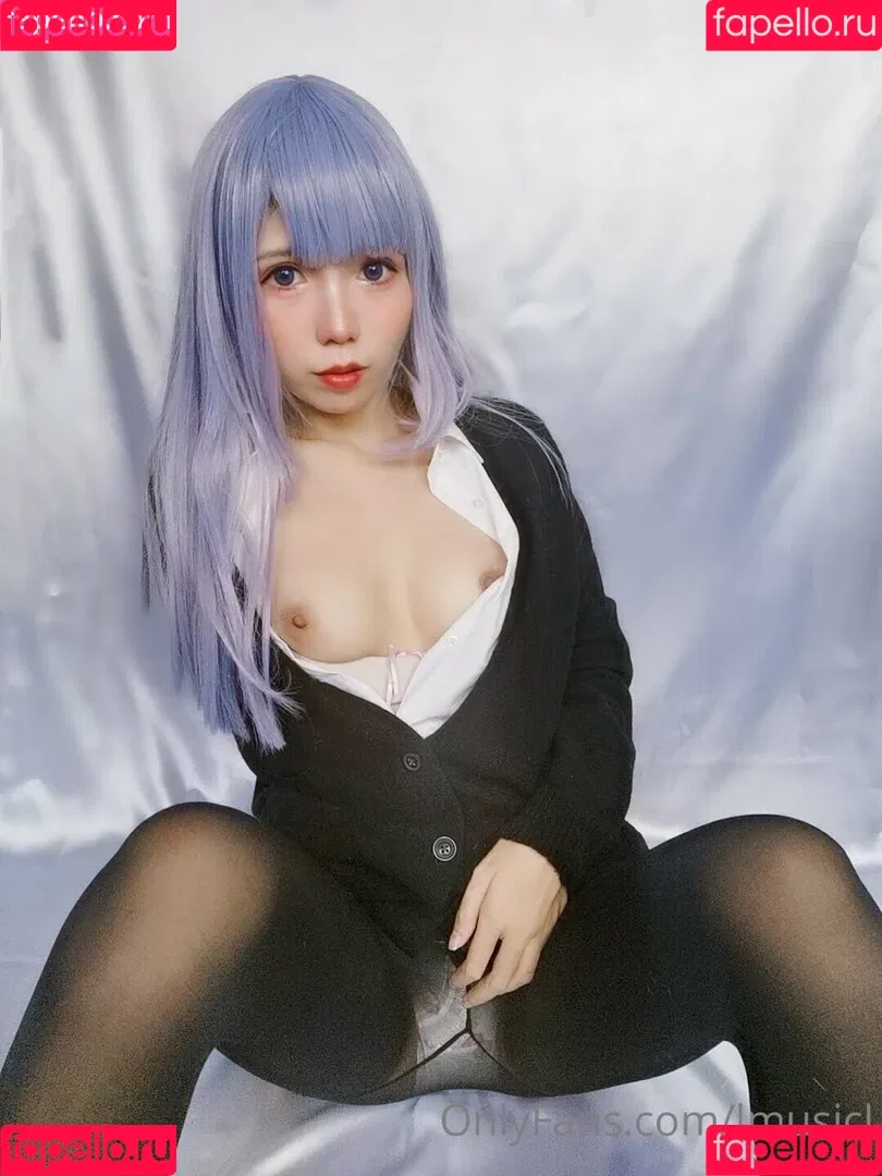 Mewjiic Onlyfans Photo Gallery 