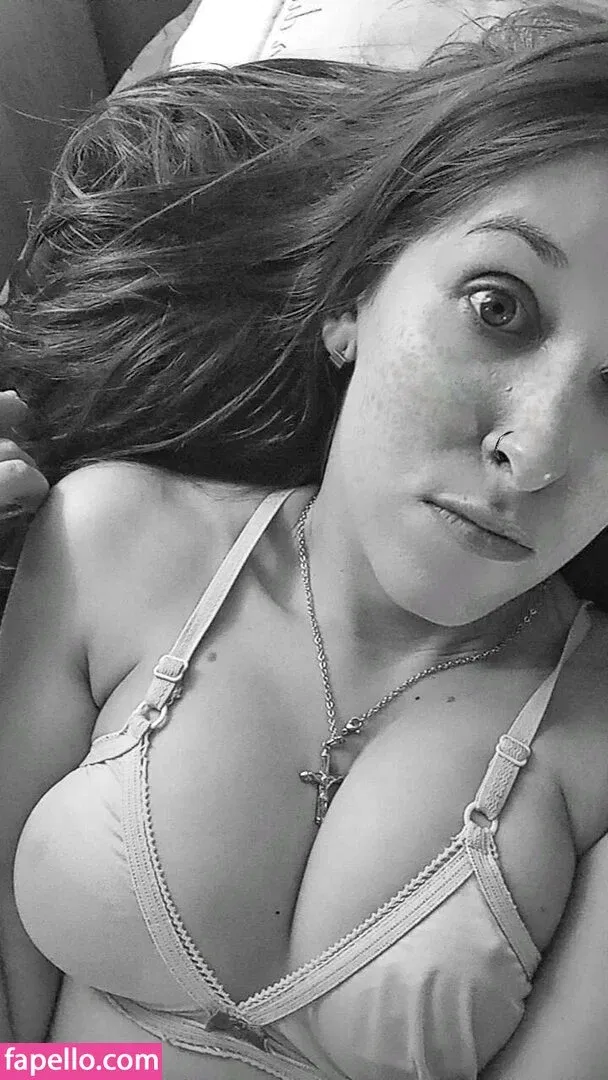 natamia1990 Onlyfans Photo Gallery 