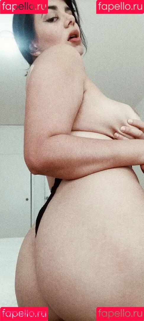 Amaranta Hank Onlyfans Photo Gallery 