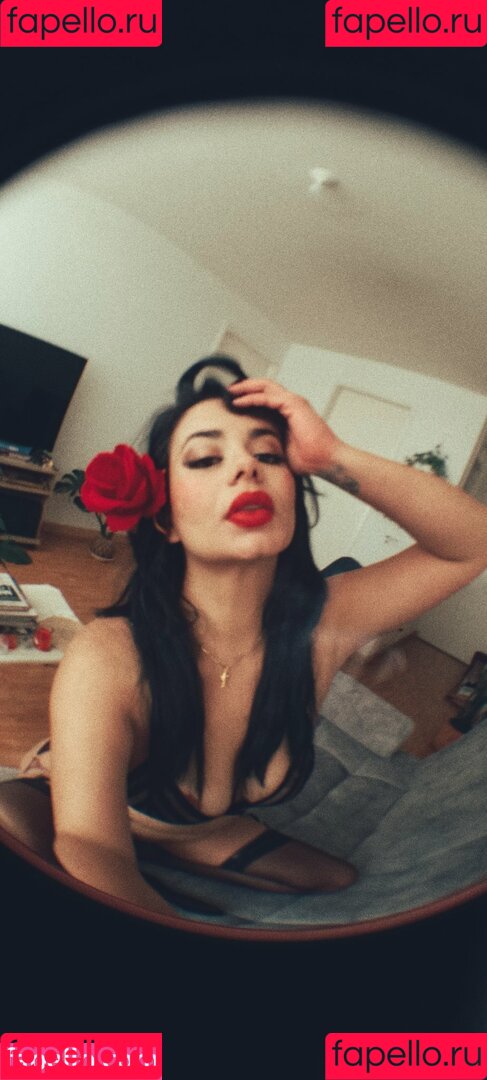 Amaranta Hank Onlyfans Photo Gallery 