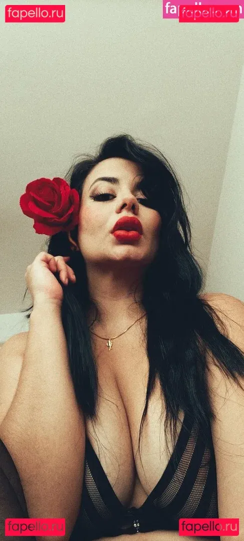 Amaranta Hank Onlyfans Photo Gallery 