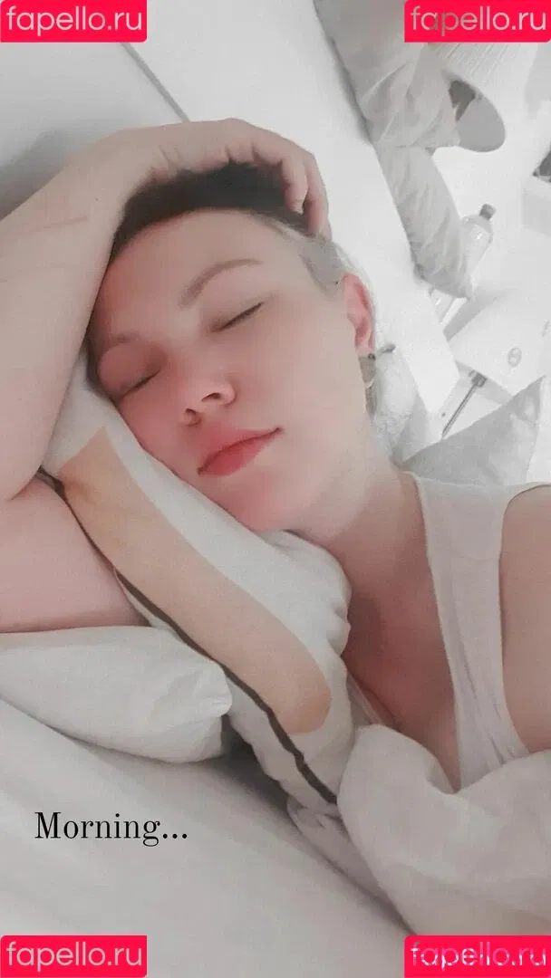 Nana Kuronoma Onlyfans Photo Gallery 