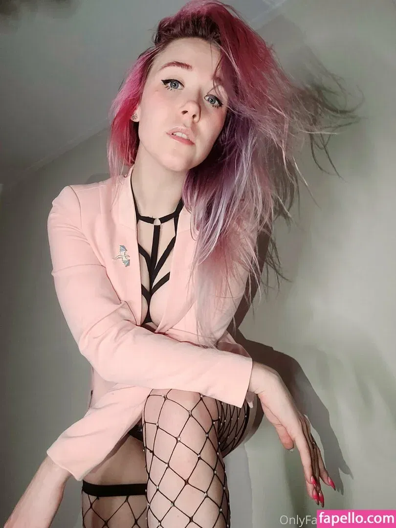 enicat Onlyfans Photo Gallery 