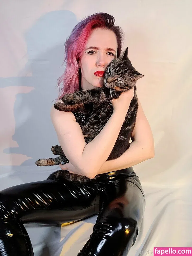 enicat Onlyfans Photo Gallery 