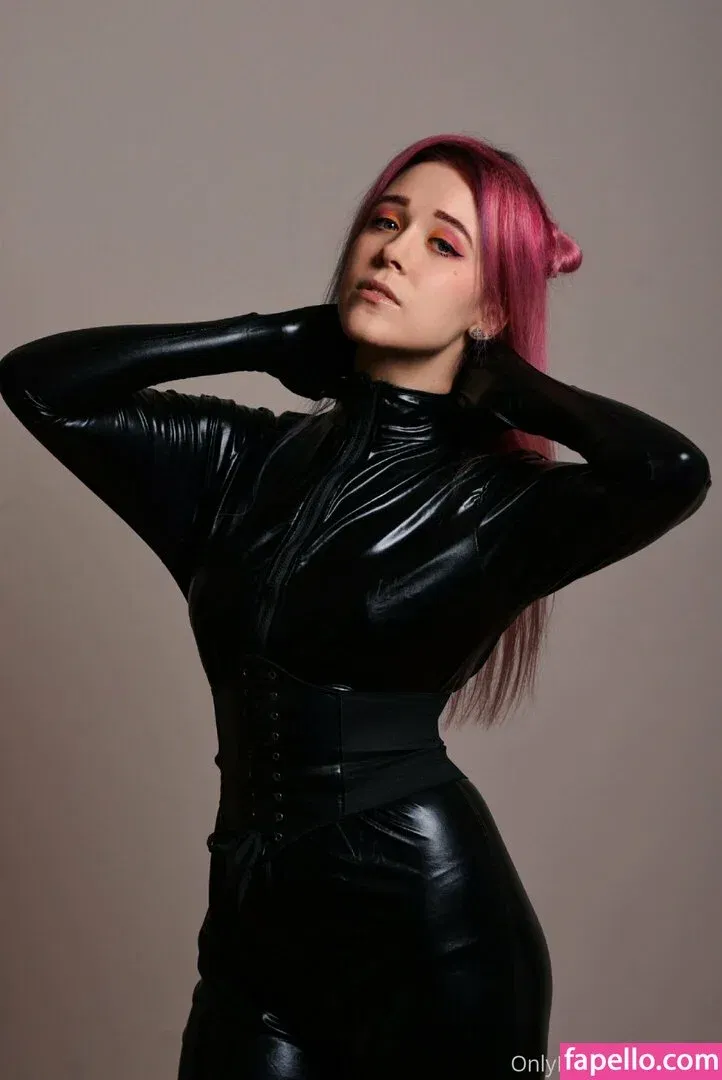 enicat Onlyfans Photo Gallery 