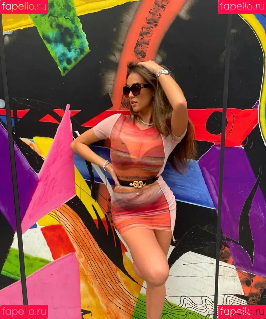 Camille Kathleen Bennetton Onlyfans Photo Gallery 