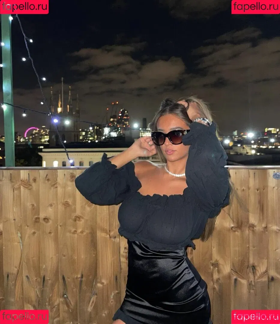 Camille Kathleen Bennetton Onlyfans Photo Gallery 
