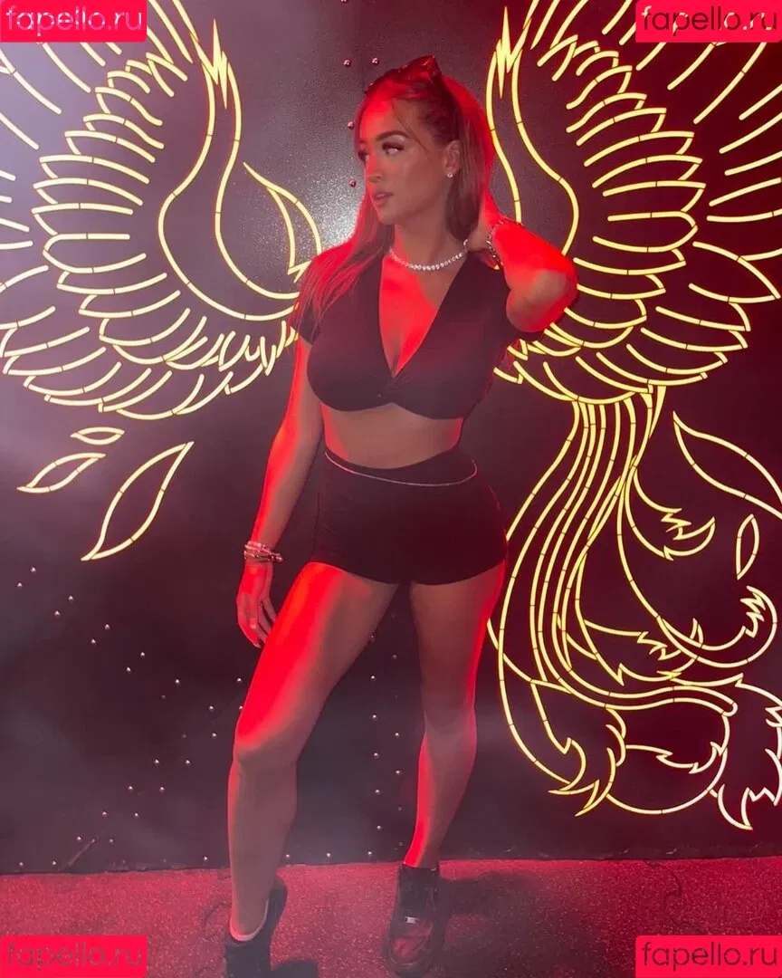 Camille Kathleen Bennetton Onlyfans Photo Gallery 