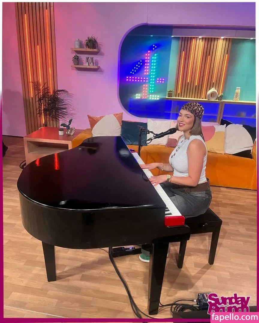 Allie Sherlock Onlyfans Photo Gallery 