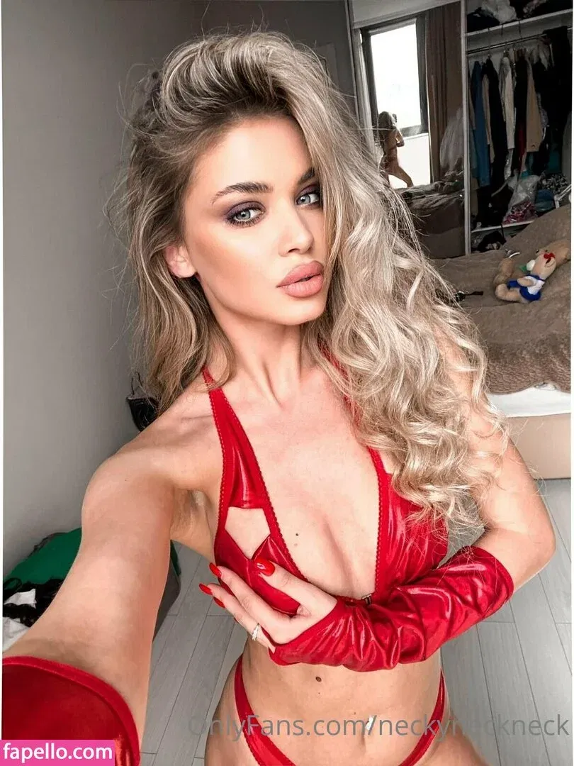 neckyneckneck Onlyfans Photo Gallery 