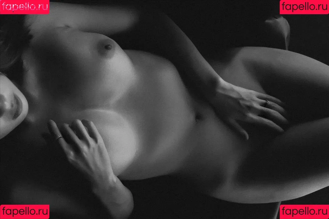 nimtharin Onlyfans Photo Gallery 