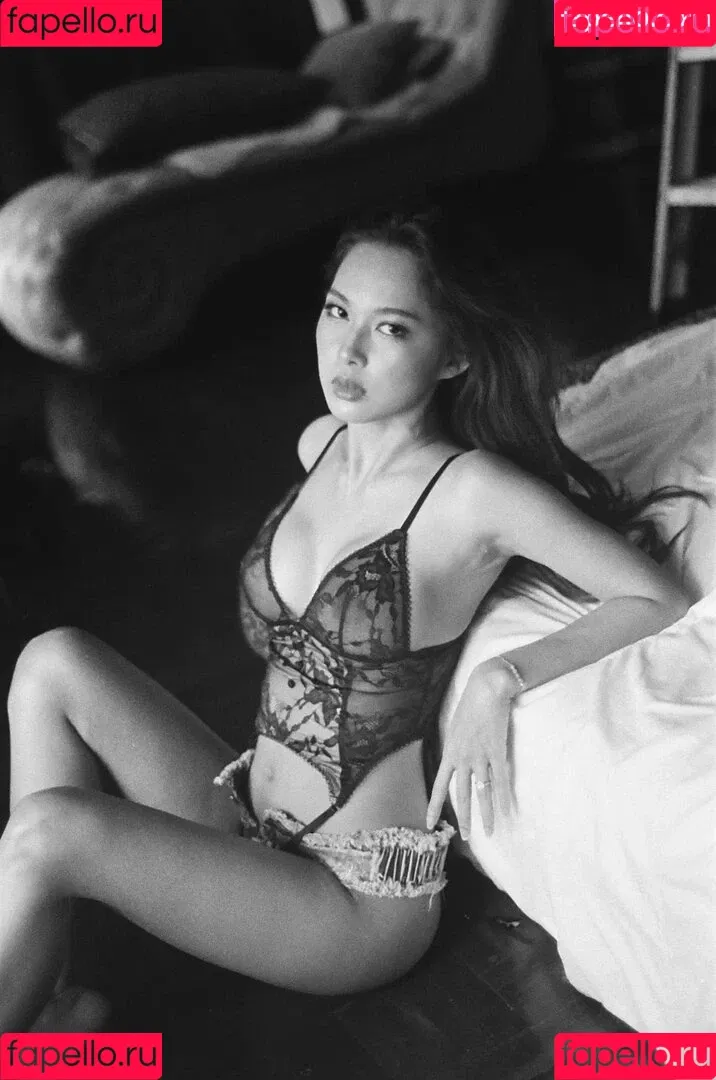 nimtharin Onlyfans Photo Gallery 