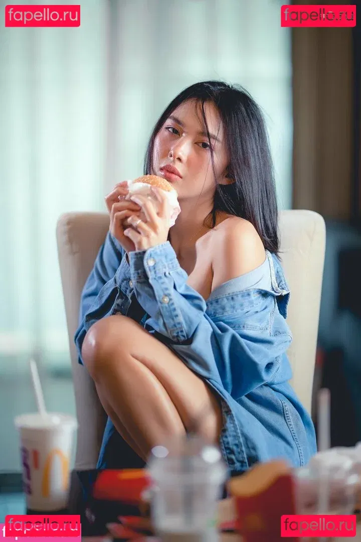 nimtharin Onlyfans Photo Gallery 