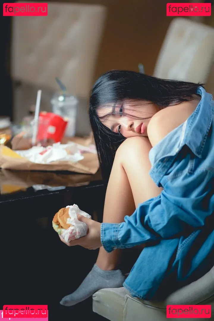 nimtharin Onlyfans Photo Gallery 