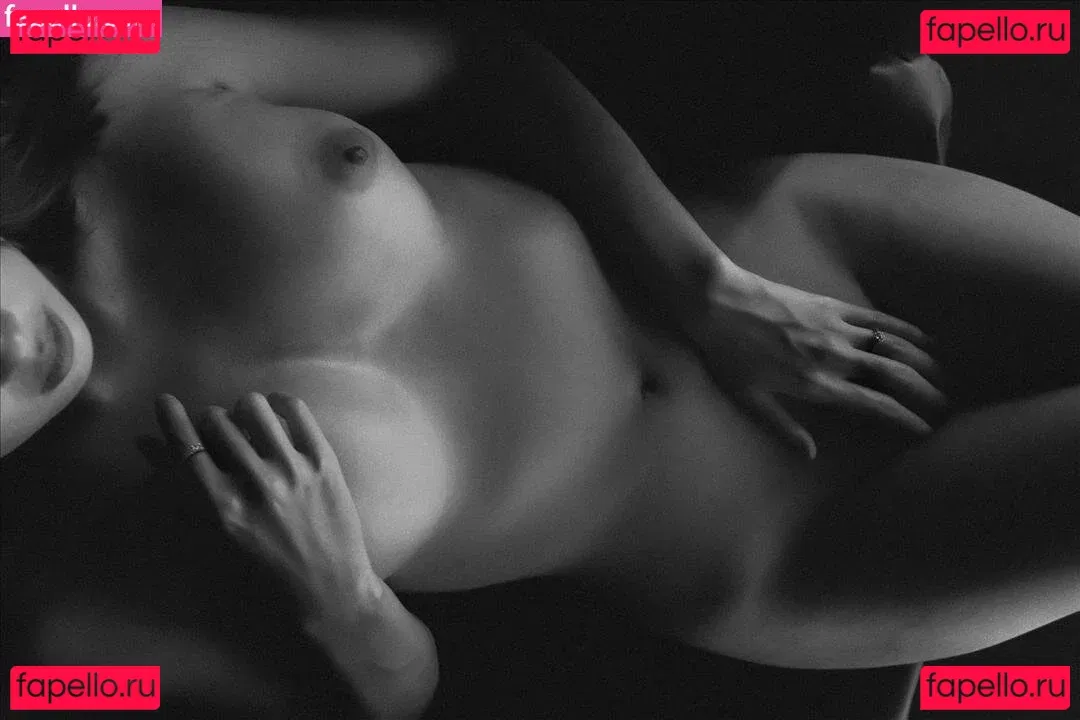 nimtharin Onlyfans Photo Gallery 